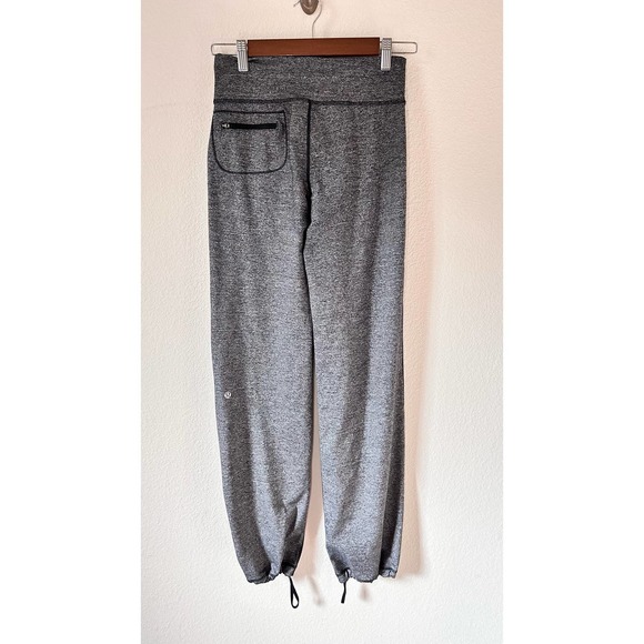 Lululemon Cinchable Cuff High-Rise Jogger Size 4 - Picture 5 of 6